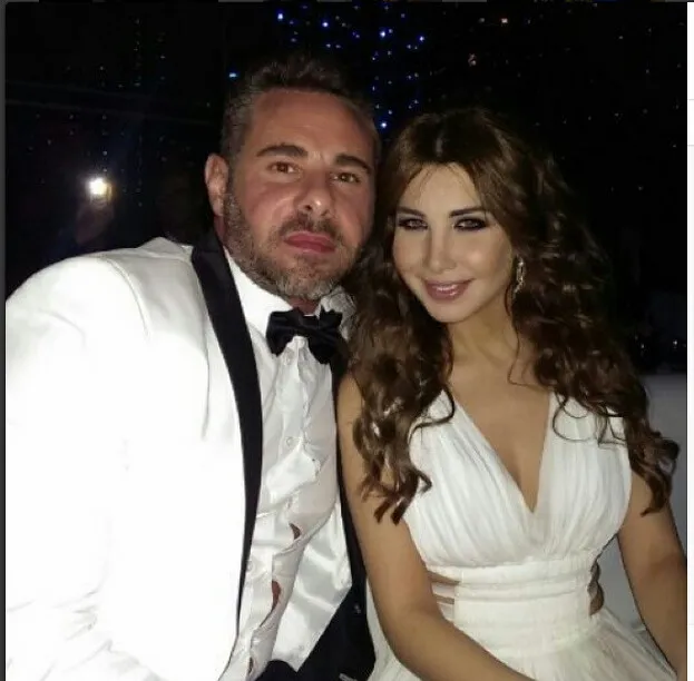 Nancy Ajram Arabic Dubai Ruched Chiffon Prom Evening Dresses Party Red Carpet Dresses Muslim Celebrity Dress plunging neckline Side Split