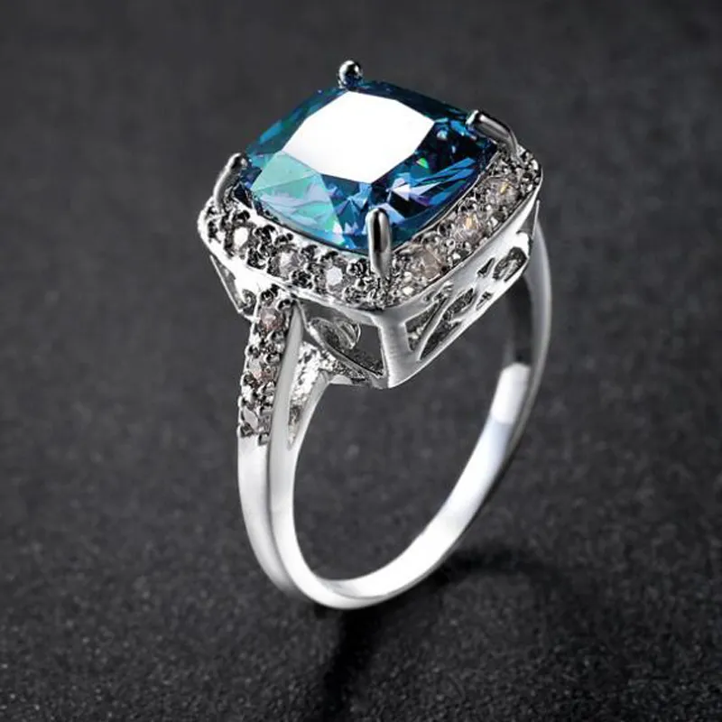 Luckyshien Sky Blue Topaz Gemstone Vintage Anelli quadrati Gioielli 925 Anelli di nozze in argento sterling donna Zircon217I