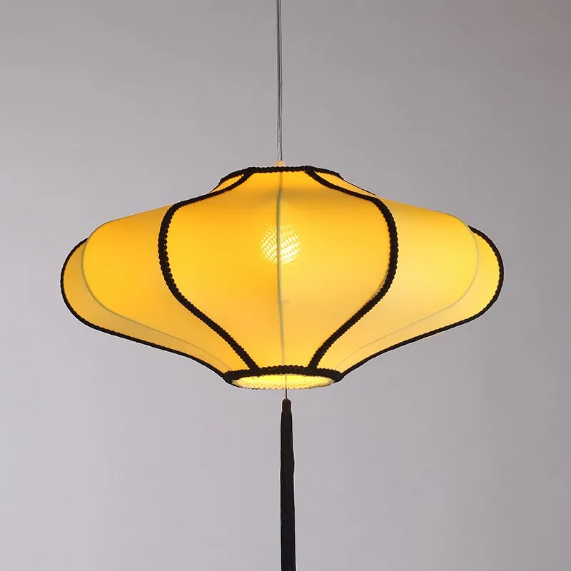 Chinese Style Lantern Pendant Light – Red Oriental Ceiling Lamp With Faux Sheepskin Shade, E27 Socket