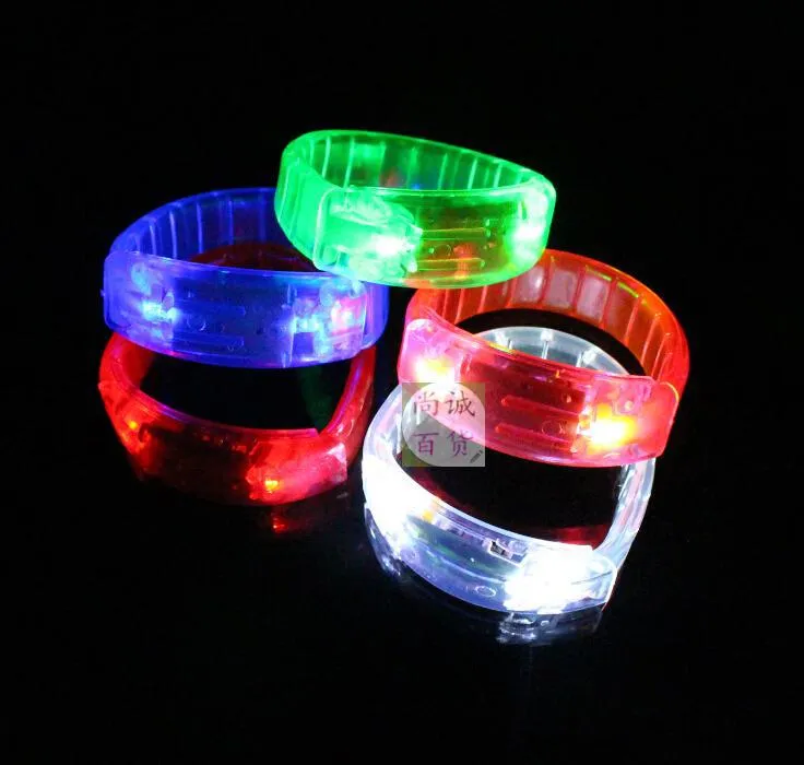 Mstnoixgc 6 Pezzi Braccialetti Luminosi, Braccialetti Luminosi LED, Braccialetto Luminosi Per Feste,LED Luminosi Giocattolo, Per Running, Bici, Feste, Concerti, Party