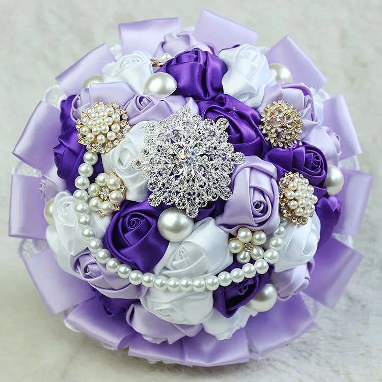 Cheap Bridal Wedding Bouquets Artificial Lace Satin Rose Pearls Crystal Bride Holding Wedding Flowers Bridesmaid Bouquets Brooches9263312