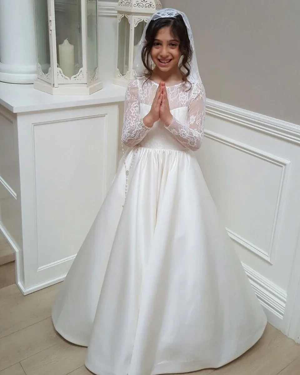 Lace Satin Long Sleeves Flower Girls Dresses For Weddings Floor Length Backless Junior Bridesmaid Dresses First Communion Dresses