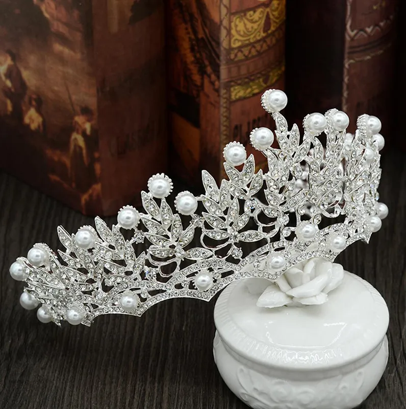 Perły Diamentowe Korony Ślubne Bridal Headpieces Opaski Damskie Kryształ Biżuteria Tiaras Hurtownie Party Quinceanera Urodziny Akcesoria do włosów