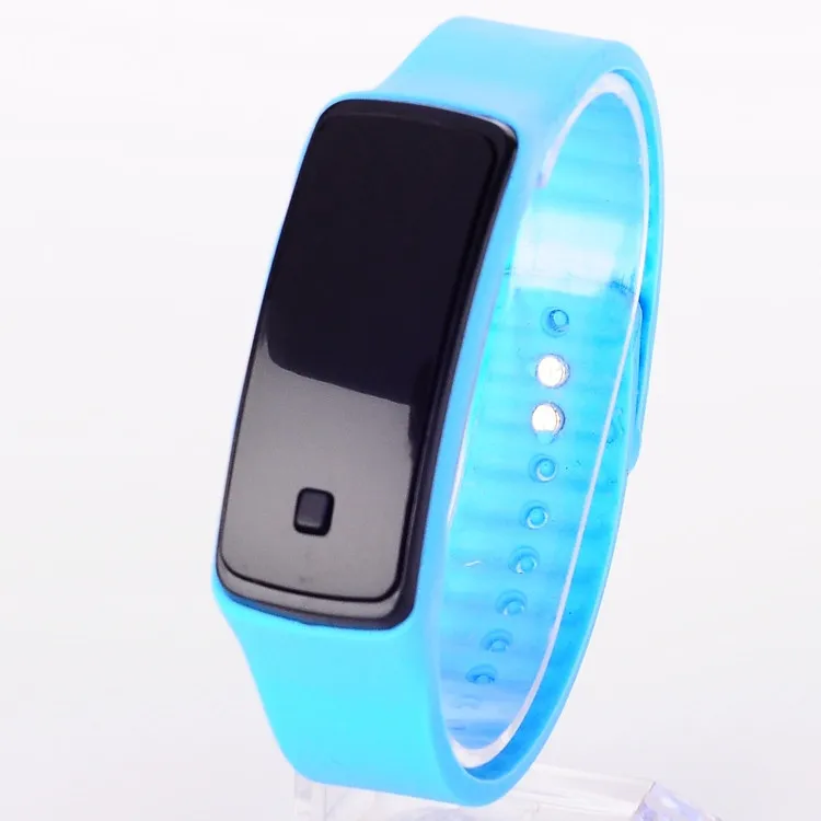 Öğrenci Tasarım Kauçuk LED Silikon Bilezik Saatler Renkli Moda Kadın Erkek Spor Dokunmatik Dijital Saat Şeker Bandı Bilezikler