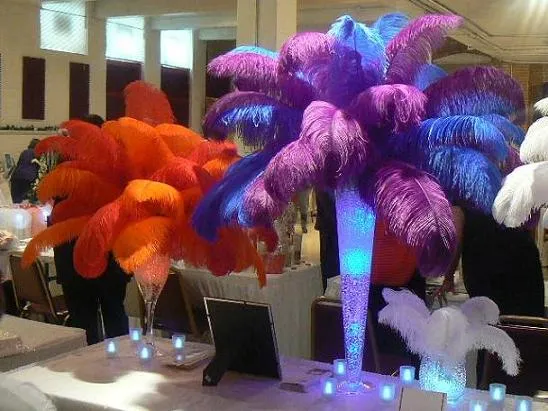 Plumes d'autruche blanches naturelles, pièce maîtresse pour décoration de Table de fête de mariage, nouvel arrivage 2015, livraison gratuite