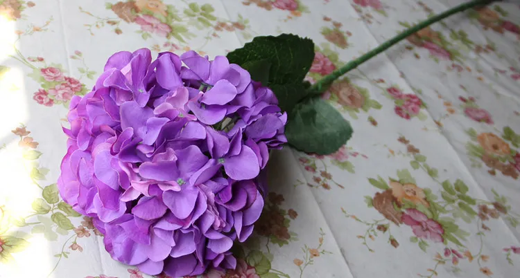 Zijde Hydrangea Bloem Bal Decorative Flower Real Touch Kunstbloemen Goede Kwaliteit voor Bruiloft Garden Market Decoratie Gratis verzending