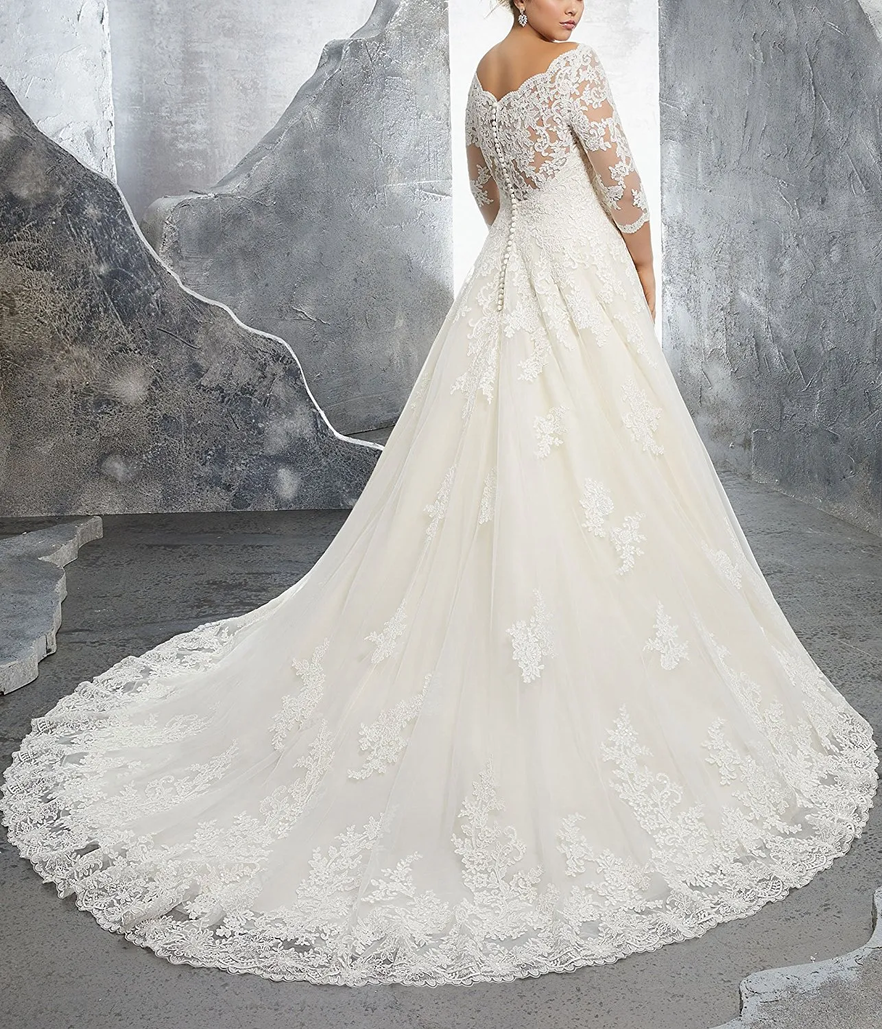 Superbe col en V hiver 3/4 manches longues robes de mariée en dentelle Appliques grande taille robe de bal personnalisé robe de mariée formelle robe de mariée arabe