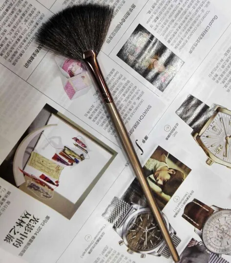 Kosmetisk borste-makeup Brush-Single Brown Bronze Fan Borste 120 st / parti