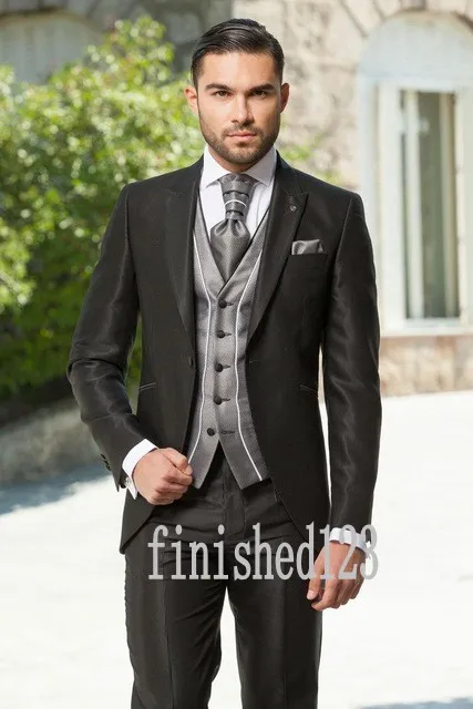 Yeni Gelenler Bir Düğme Siyah Damat Smokin Tepe Yaka Groomsmen Best Man Düğün Balo Akşam Suit (Ceket + Pantolon + Yelek + Kravat) G5108