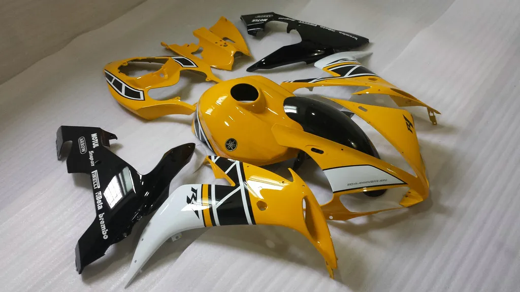 Injektionsfeoking Body Kit för Yamaha YZFR1 2004 2005 2006 Bodywork YZF R1 YZF-R1 YZF1000 R1 04 05 06 Gula svarta Fairings Set + Presenter