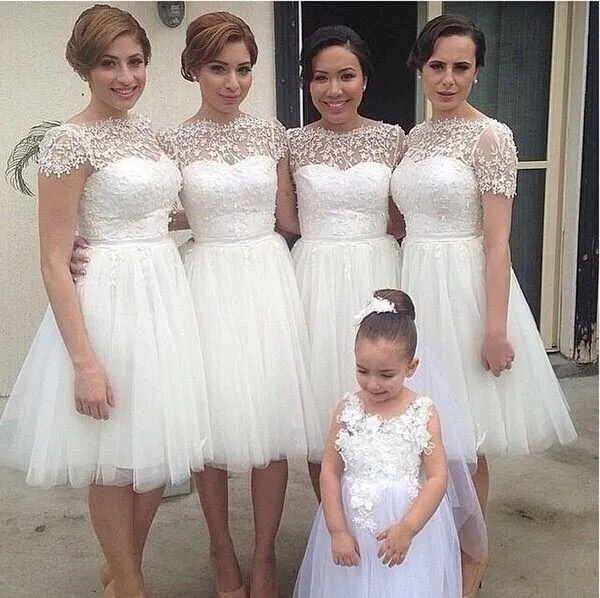 Knee Length White Tulle Bridesmaid Dresses 2015 Lace Short Wedding Party Dress Short Sleeves Bridesmaids Dresses Honor of Bride Dress Cheap