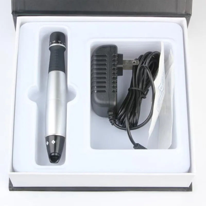 Neu eingetroffener elektrischer Derma-Stift Dr.Pen Stamp Auto Micro Needle Roller mit 2 Stück 12 Nadelkartuschen