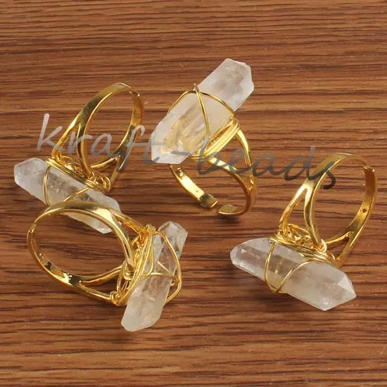 Hela 10st CHARM Natural Clear Rock Quartz Crystal Stone Slumpmässig form Justerbar Stone Finger Ring Jewelry278f