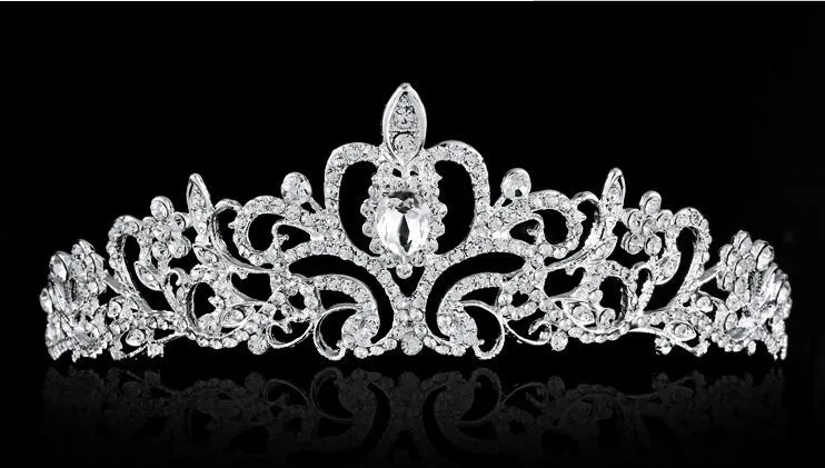 coronas nupciales Nuevas diademas Bandas para el cabello Tocados Nupcial Boda Joyas Accesorios Cristales de plata Perlas de diamantes de imitación HT065720622