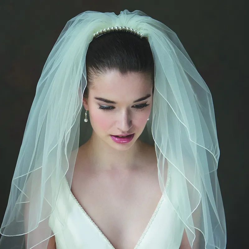 Long Sleeves Lace Bridal Jackets Jewel Neck Appliques Tulle White Ivory