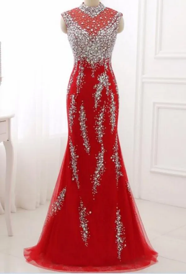 Sparkly Luxury Evening Dress Red Lace Tulle High Neck Ärmlös Kristaller Sequins Prom Party Gowns Illusion Back Zipper Up Golv Längd