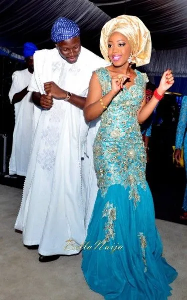 African Traditional Wedding Dresses Turquoise Blue V-neck Gold Appliques Tulle Sweep Train Nigeria Bridal Gowns dress gown