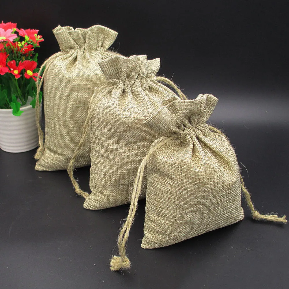 Natuurlijke Jute Tassen Candy Gift Tassen Bruiloft Gunst Pouch Jute Hessische Trekkoord Sack Kleine Bruiloft Gunst Gift