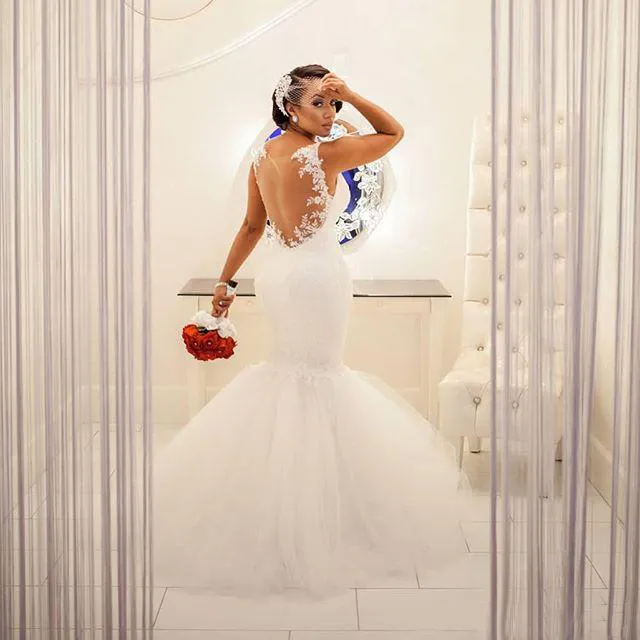 Hot 2016 Full Lace Spaghetti Illusion Back Mermaid Plus Size Wedding Dresses Modest South Africa Tulle Chapel Train Bridal Gowns EN3082