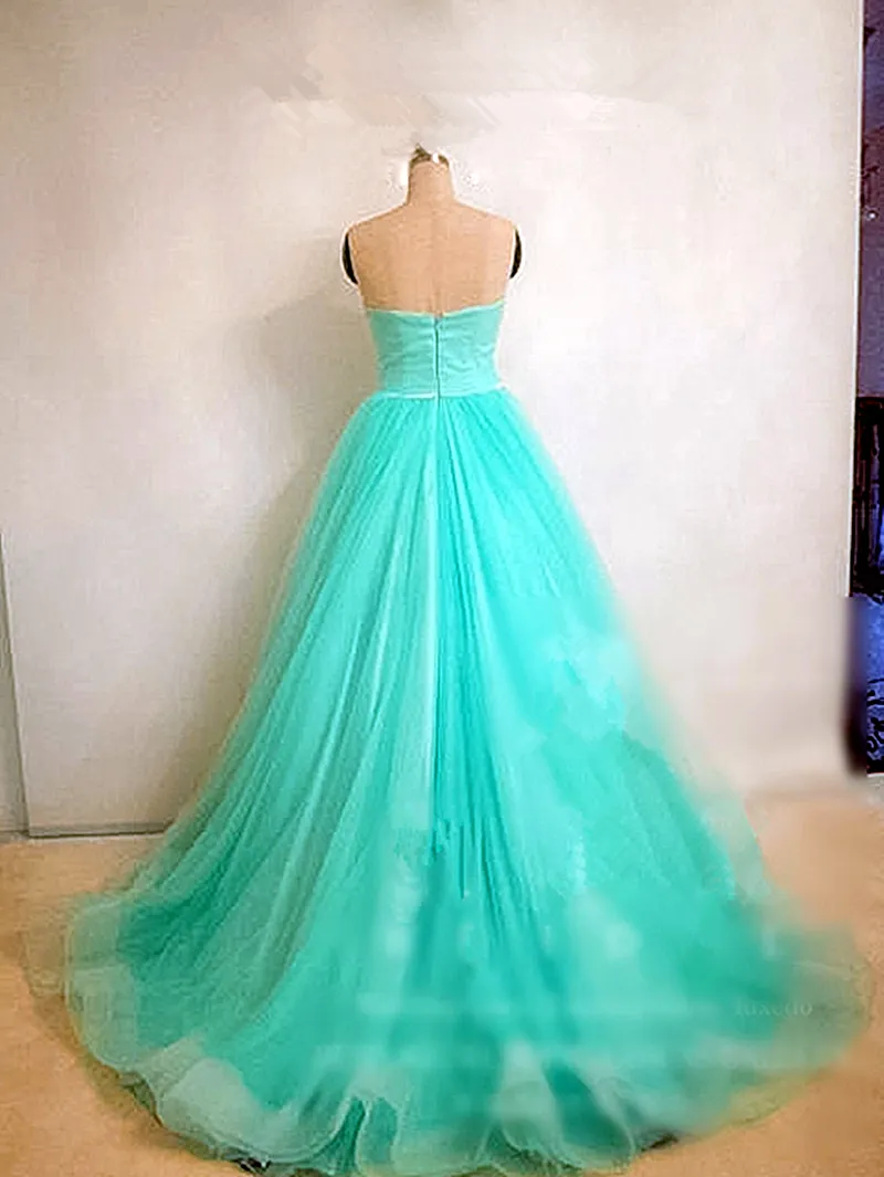 2017 Fashion Sweetheart Tulle Ball Gown Quinceanera Klänning med golvlängd Plus Storlek Sweet 16 Dress Vestido Debutante Gowns BQ90