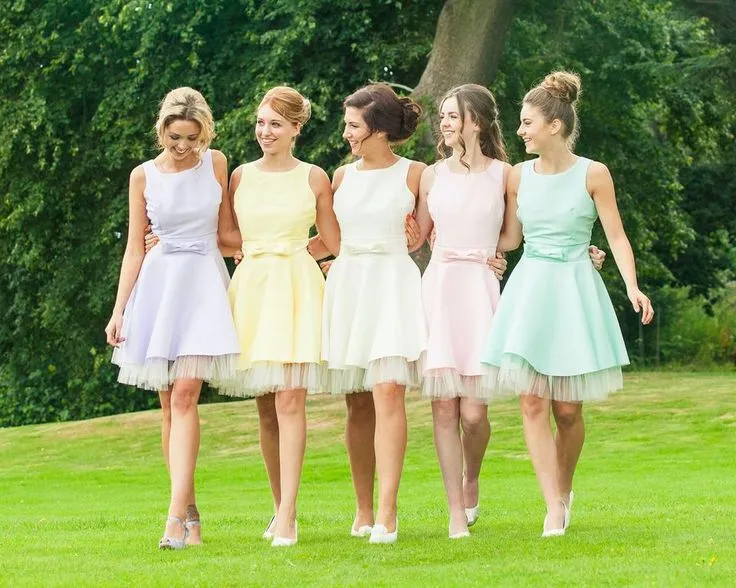 Knee Length Bridesmaid Dresses with Square Neckline A Line Maid of Honor Dress with Bow Wedding Party Dresses 2015 Prom Gowns