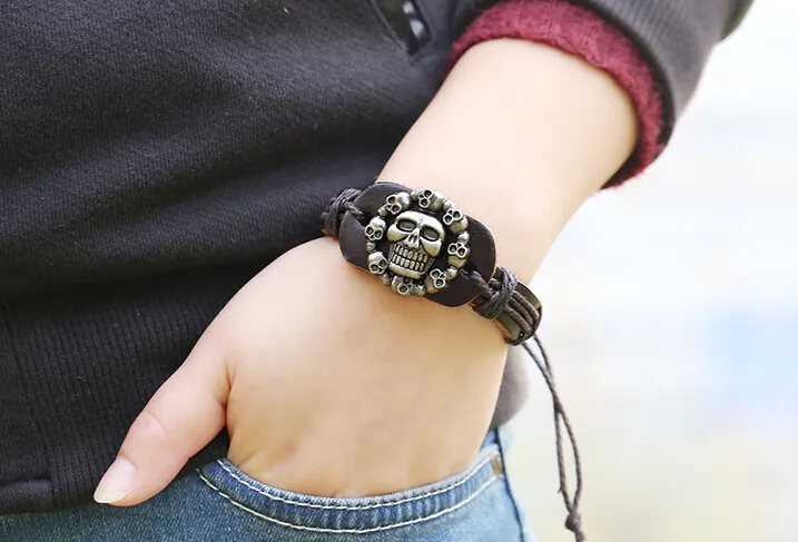 2015 offres spéciales 100% bracelet en cuir véritable fait à la main en alliage hommes femme 9 pièces crâne corde réglable bracelet 20 pièces