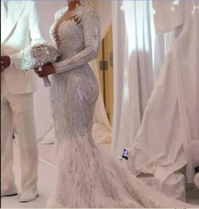 이브닝 드레스 Yousef Aljasmi Kim Kardashian Long Sleeve V-Neck Crystal Feather Orstrich Mermaid Long Dress Almoda Gianninaazar Zuh Ziadnakad