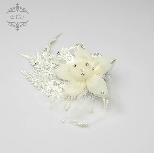 Flora de flores brancas Cabeça de cabeça com penas Flores feitas à mão Flores de cabeça brilhante Acessórios para desgaste da cabeça para o casamento Tulle Kid Haiepin5250226