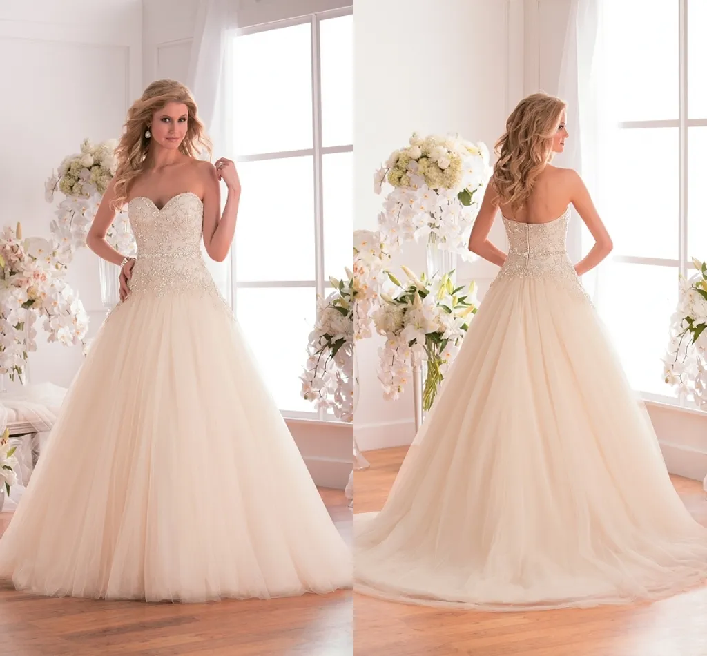 Abiti da sposa su misura Appliqued Abiti da sposa Una linea di lunghezza del pavimento Cerniera Tulle Abito da sposa Avorio Bordare senza spalline Sexy Festa di nozze