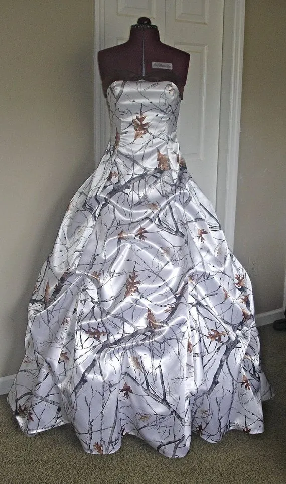 拾うスカートホワイトスノーブライダルドレスのファッションコモフフラージュのウェディングドレスRealtree Wedding Gowns 2016 Vestidos de Novia