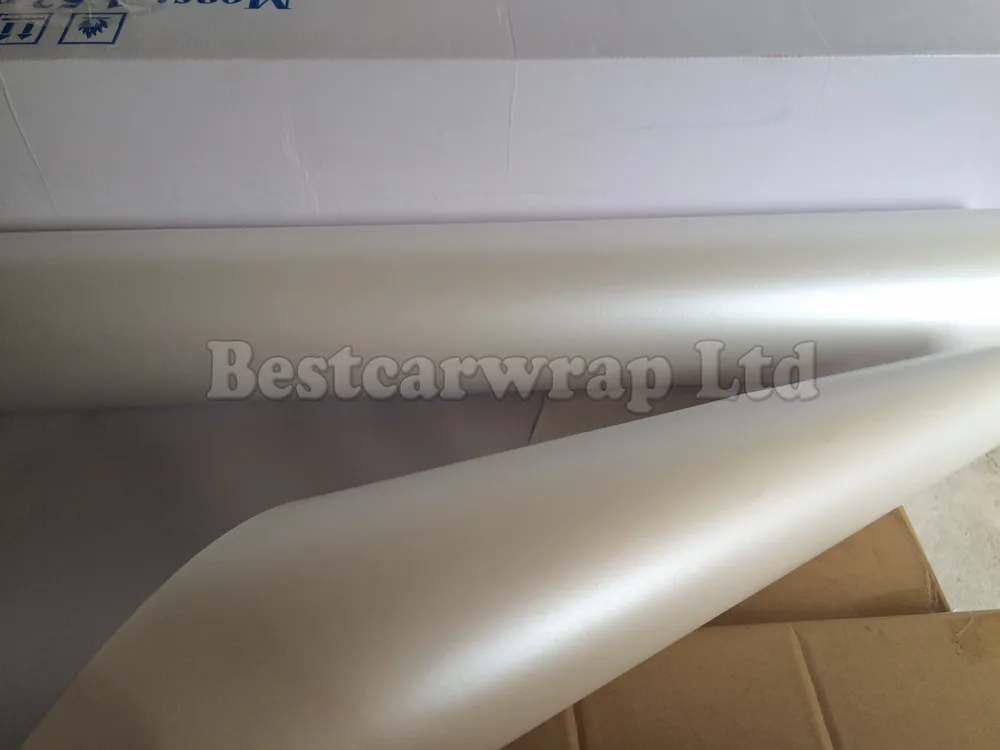 White Pearl Satin Matte Vinyl Wrap Film Pearl Wrapping Car Wrap Film With Air Bubble Free Car Stickers Gratis fraktstorlek 1.52x20M/Roll