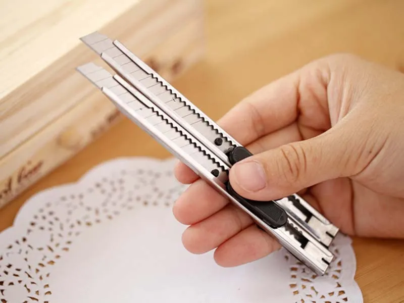 Aço inoxidável Corte de papel utilitário faca desligue a faca retrátil da lâmina da lâmina da ferramenta Escola do escritório da escola artigos de papelaria
