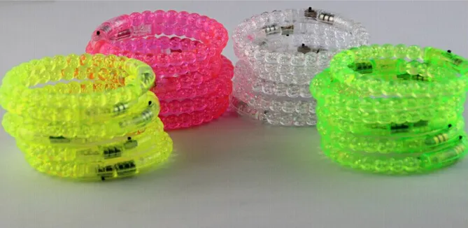 Hasta Partido pulsera de acrílico luz LED parpadeante pulsera barra luminosa Chiristmas pulsera luminosa juguetes para los niños
