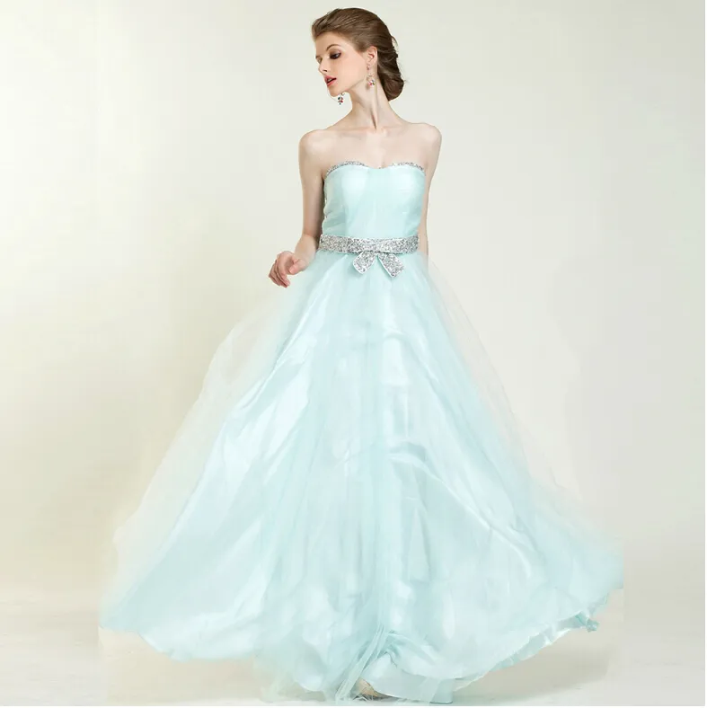 Gratis frakt Princess Design Enkel A-Line Stropless Golvlängd Beaded Sequins Sashes Bridesmaid Dress