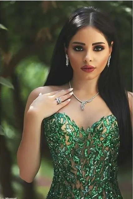 Hot Sexy Dark Emerald Green Cekinowe Syrenki Suknie Wieczorowe Sweetheart Zipper Back Zroszony Szampana Kaplica Trenuj Arabskie Prom Suknie