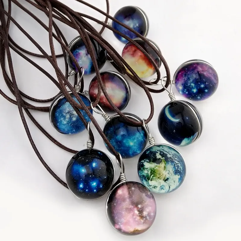 Fashion Starry Outer Space Universe Ädelsten Halsband Glöd i det mörka glasbollen Hängsmycke Necklace för Women Mens Smycken Mix Modeller