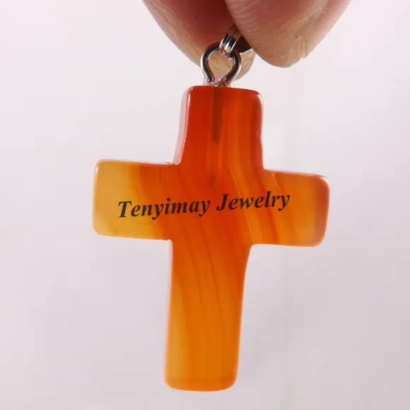 Semi-Precious Stone Cross Pendant för halsband Real Natural Stone Pendant / grossist