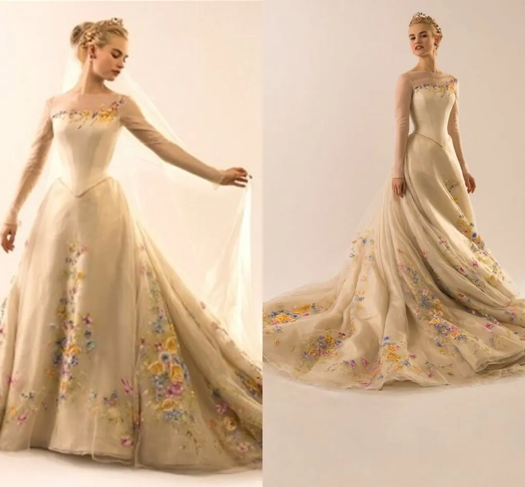 Robes de soirée formelles 2015 Sheer Neck Appliques Chapel Train robe de bal à manches longues Zipper Back Cendrillon robe de bal Tulle robes de mariée