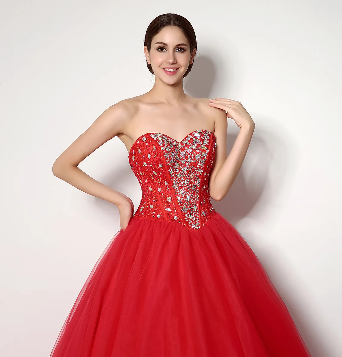 Cheap In Stock Red Quinceanera Dresses 2018 Crystals Sweetheart Ball Gowns Sweet 16 Dress Tulle High Quanlity Vestidos 15 Party Pr2009943