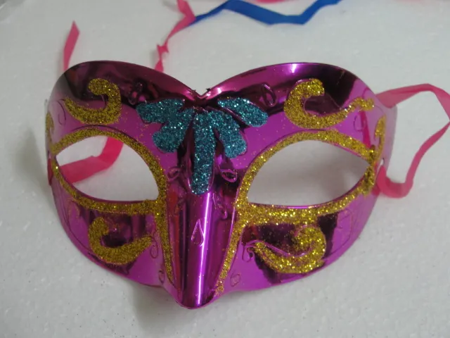 Half Face Mask Halloween Masquerade Mask Male Venice Italy Paintball målning Masker lot4233640