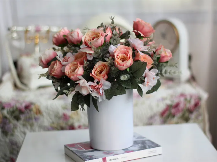 유럽 ​​스타일 인공 장미 꽃 결혼식 파티를위한 가정 장식 생일 장식 꽃 조각 조각 당 13 꽃 인공 나무