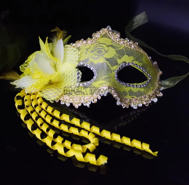 Masques de mascarade visage en dentelle avec décoration florale sur le maquillage masque de fête de danse pour femmes et filles plus de couleurs mélangées