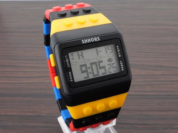 Wholesale SHHORS Digital Watch Candy Night Light Up Flash Flashing Waterproof Unisex Jelly Rainbow Alarm Watches WR005