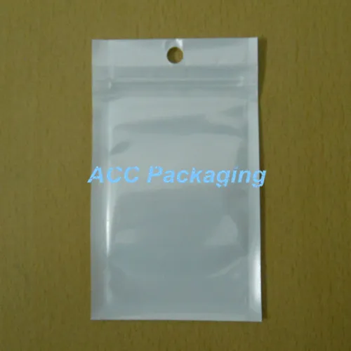1600Pcs / Lote 6 * 10cm (2.4 * 3.9" ) Branco / Clear Auto Seal Zipper plástico Retail Packaging Bag Zipper Bloqueio Bag pacote de varejo Com Asa Buraco
