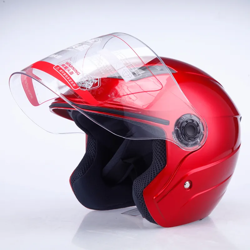 Motorcycle demi-casque vend le motocross frais