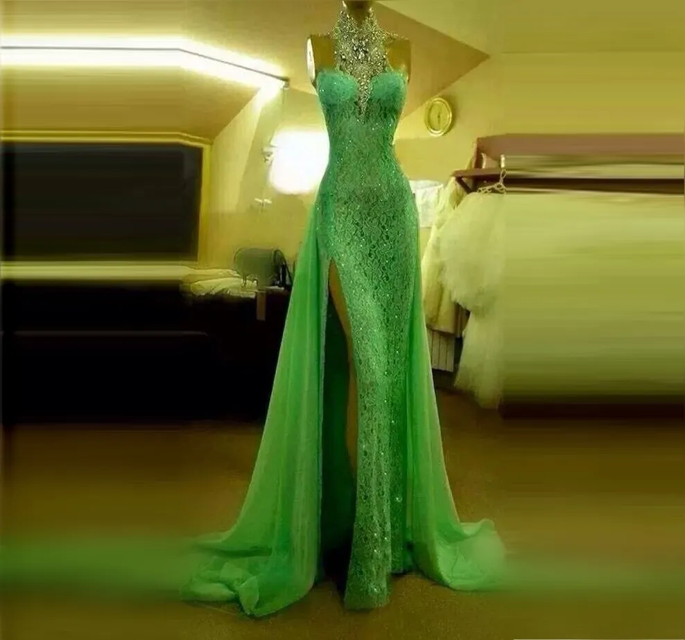 Sprankelende Mint Groene Kant Avondjurk Voorkant Split Kristallen Rhinestones Mermaid Prom Dresses Hoge Hals Halter Sexy Formele Kleding