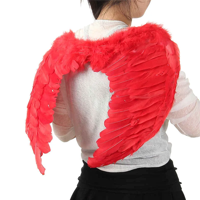 Cosplay Feather Angel Wings Elegancki Halloween Kostiumy Party Dostawy Białe Czarne Czerwone Kolory Perfect Dla Kobiet Boże Narodzenie Wenecka Masquerade