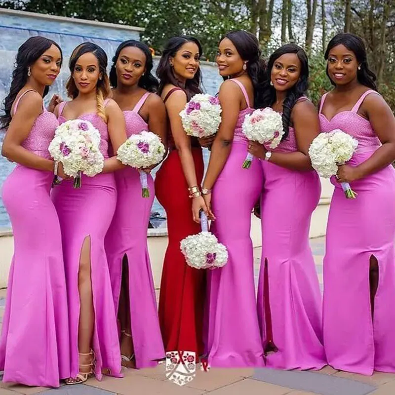 Africain 2018 Hot Pink Satin Sirène Robes De Demoiselle D'honneur Longue Pas Cher Spaghetti Dentelle Top Côté Split Demoiselle D'honneur De Mariage Robe D'invité EN110312