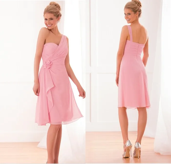 Charming Sparkle A Line Knee Length Light Pink Chiffon One Shoulder Bridesmaid Dresses With Handmade Flower Short Cocktail Party Dresses