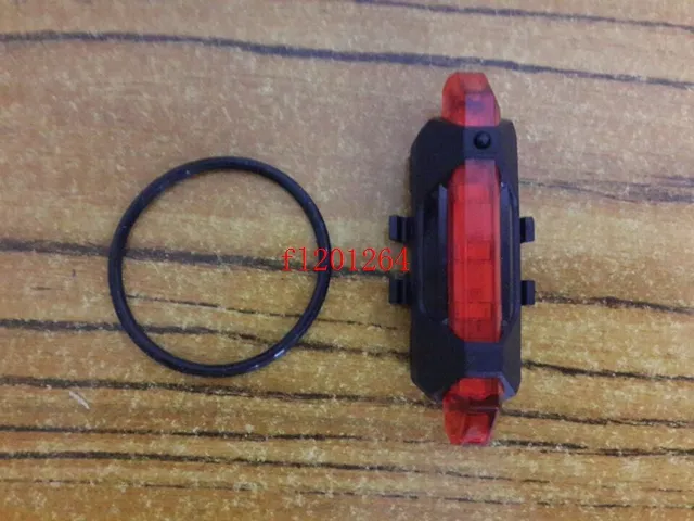 100 pçs / lote frete grátis à prova d'água portátil USB recarregável ciclismo bicicleta cauda de aviso traseiro luz taillight lâmpada